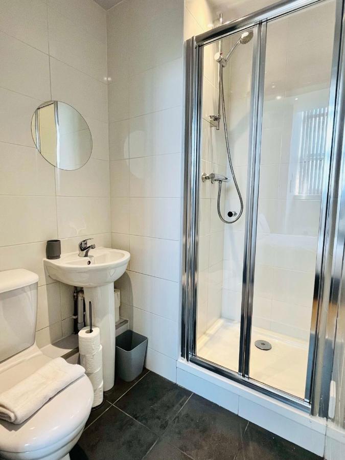 Apartamento Bright And Spacious 2 Bed Apt - Sleeps Up To 6 *